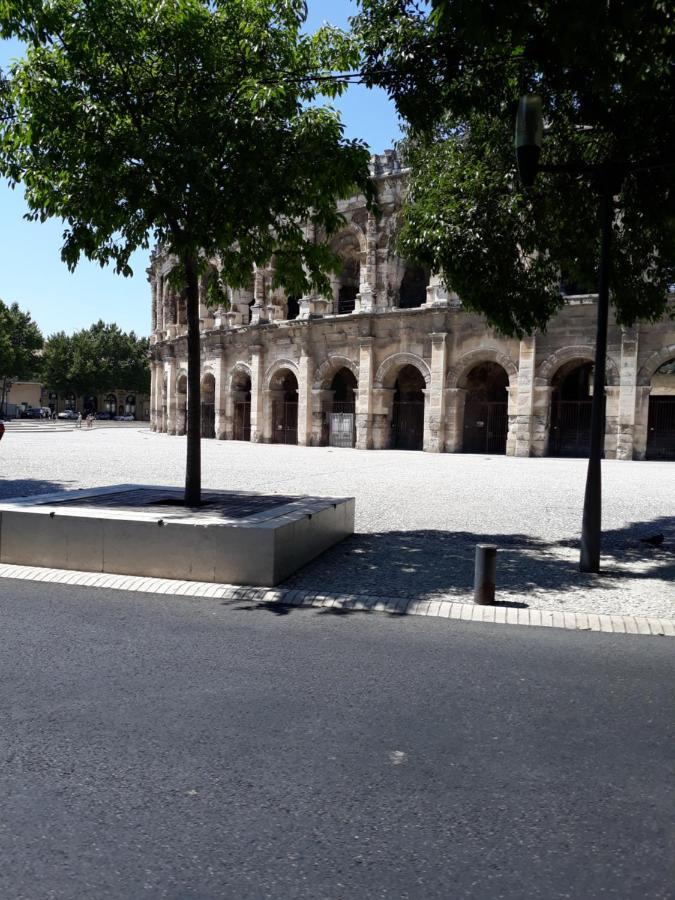 5 minutes des Arènes, parking, 6 couchages + 1 lit bébé Nimes Exterior foto