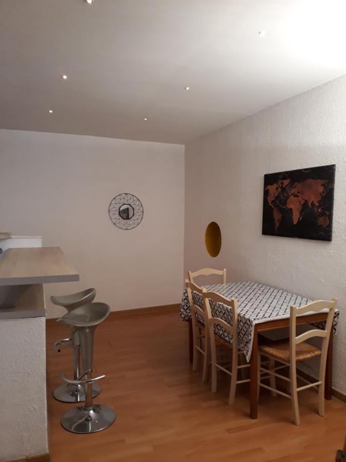 5 minutes des Arènes, parking, 6 couchages + 1 lit bébé Nimes Exterior foto